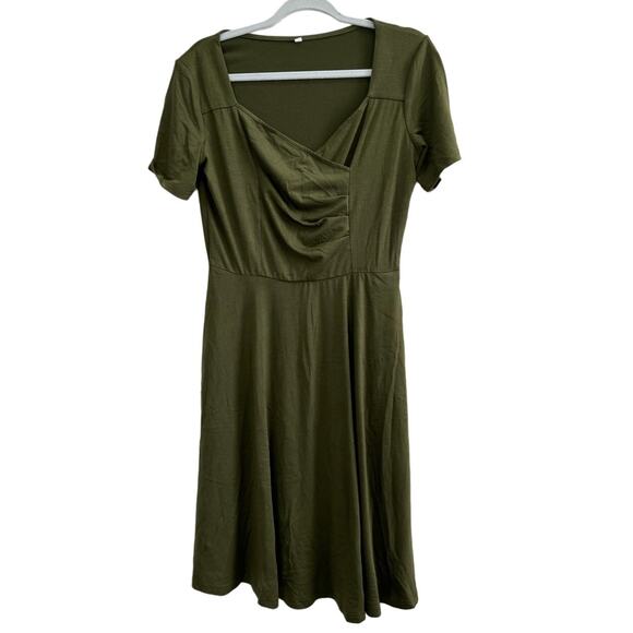 NWOT Charmyi Tshirt Dress With Pockets Green Flowy Comfy Casual Summer Large - Picture 1 of 8